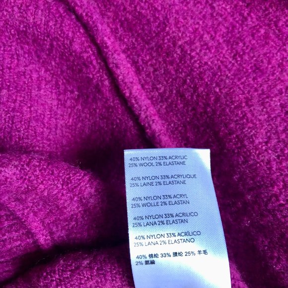 FREE PEOPLE - LASSIE FUSCIA OVERSIZED PULLOVER SWEATER - Size Small - Picture 12 of 13